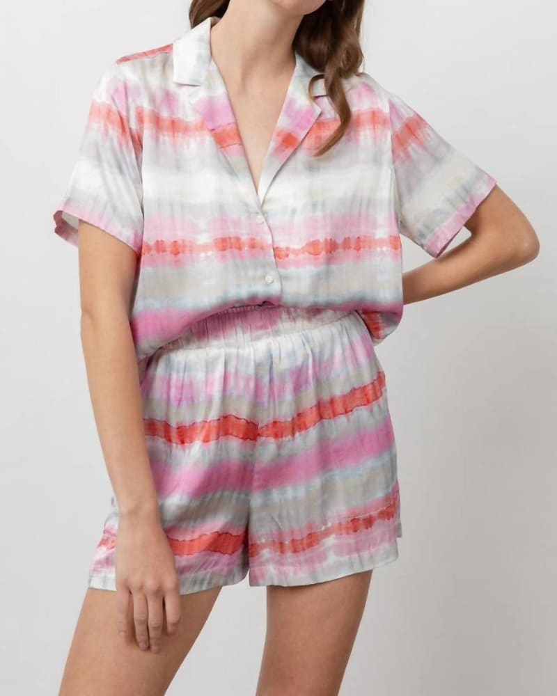 Front of a model wearing a size Large Leighton Shorts In Coral Waves in Coral Waves by Rails. | dia_product_style_image_id:360275